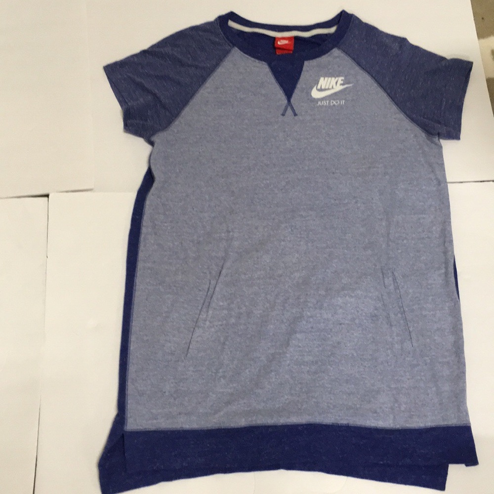 Nike oversized t-shirt/ dress size L